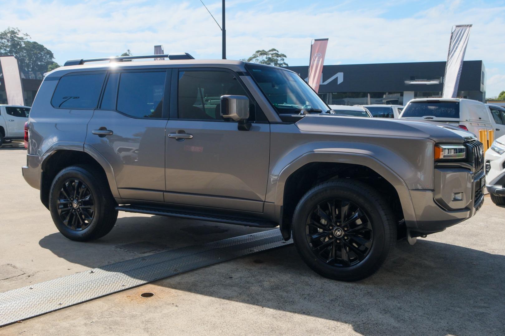 2025 Toyota Landcruiser Prado VX in Bronze