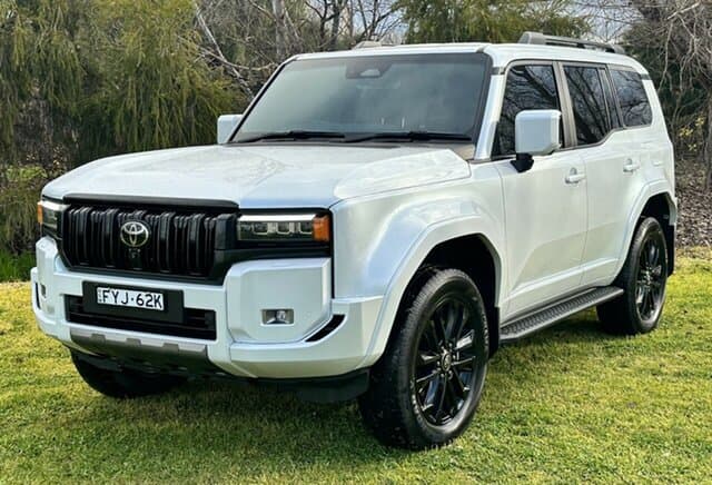 2024 Toyota Landcruiser Prado VX in White