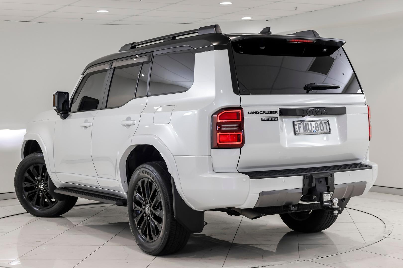 2024 Toyota Landcruiser Prado VX in White