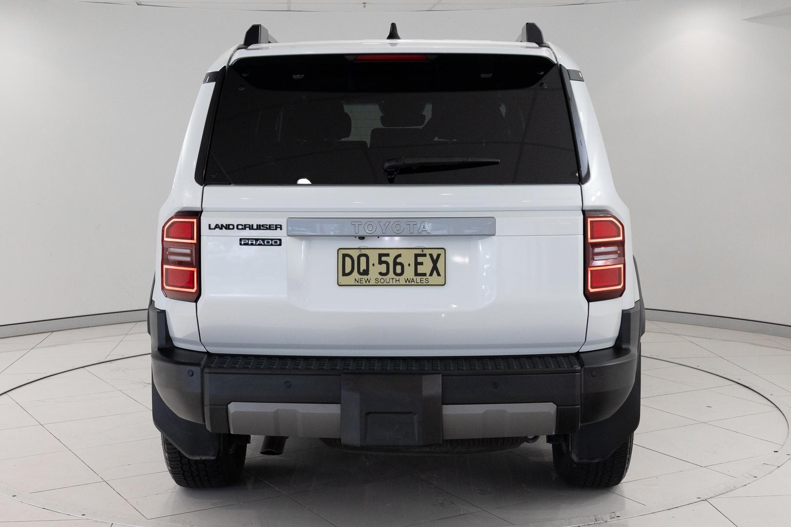 2025 Toyota Landcruiser Prado GXL in White