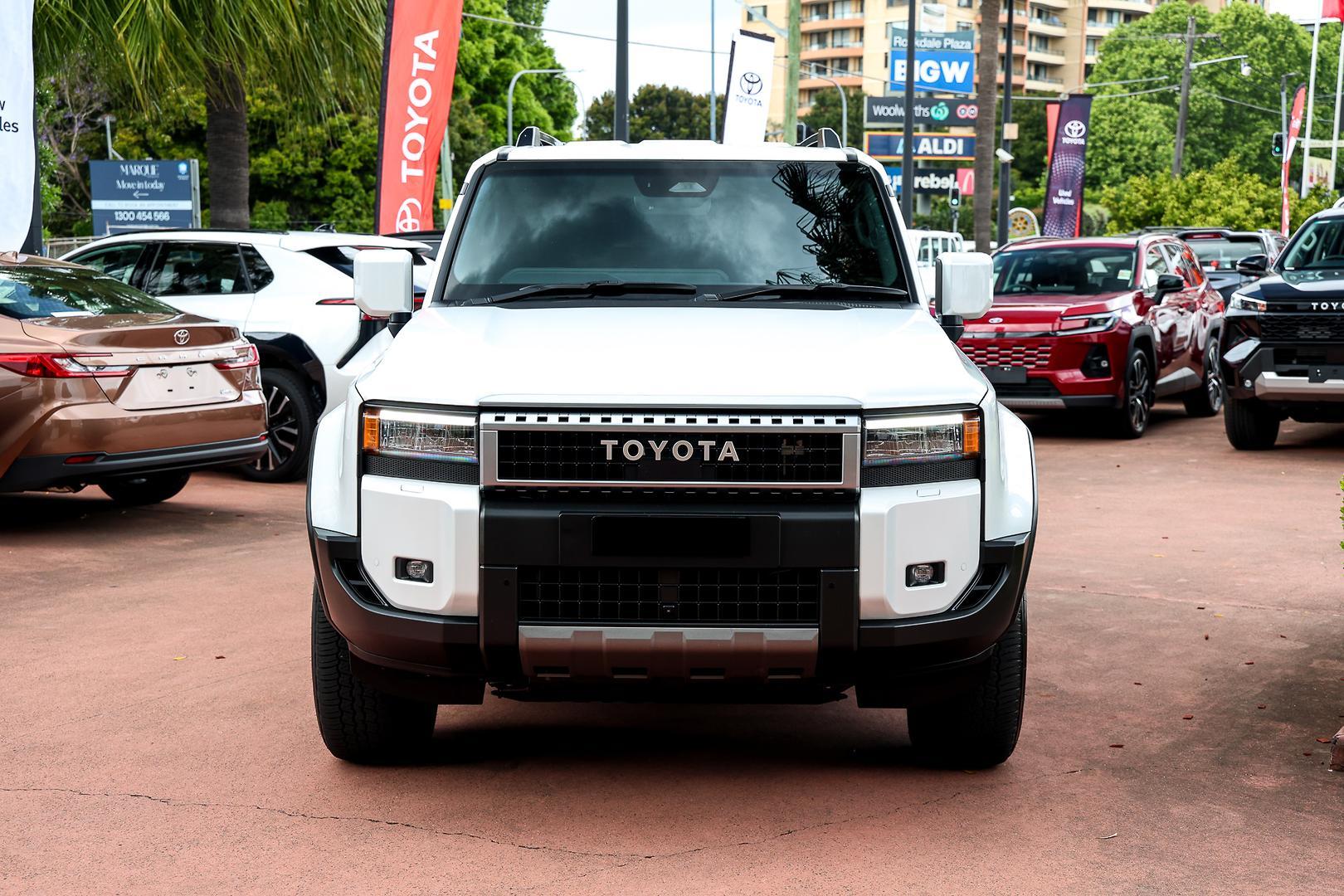 2026 Toyota Landcruiser Prado GXL in White