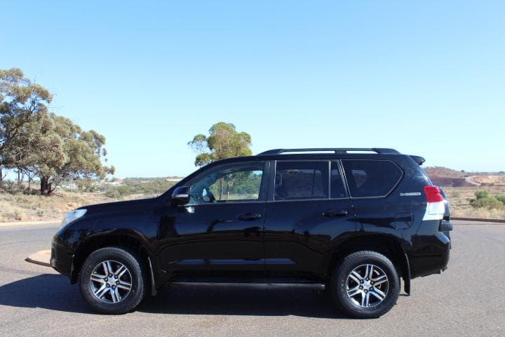 2012 Toyota Landcruiser Prado SE in Black
