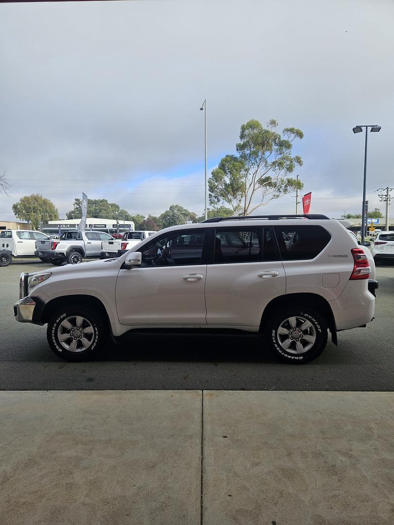 2014 Toyota Landcruiser Prado GXL in White