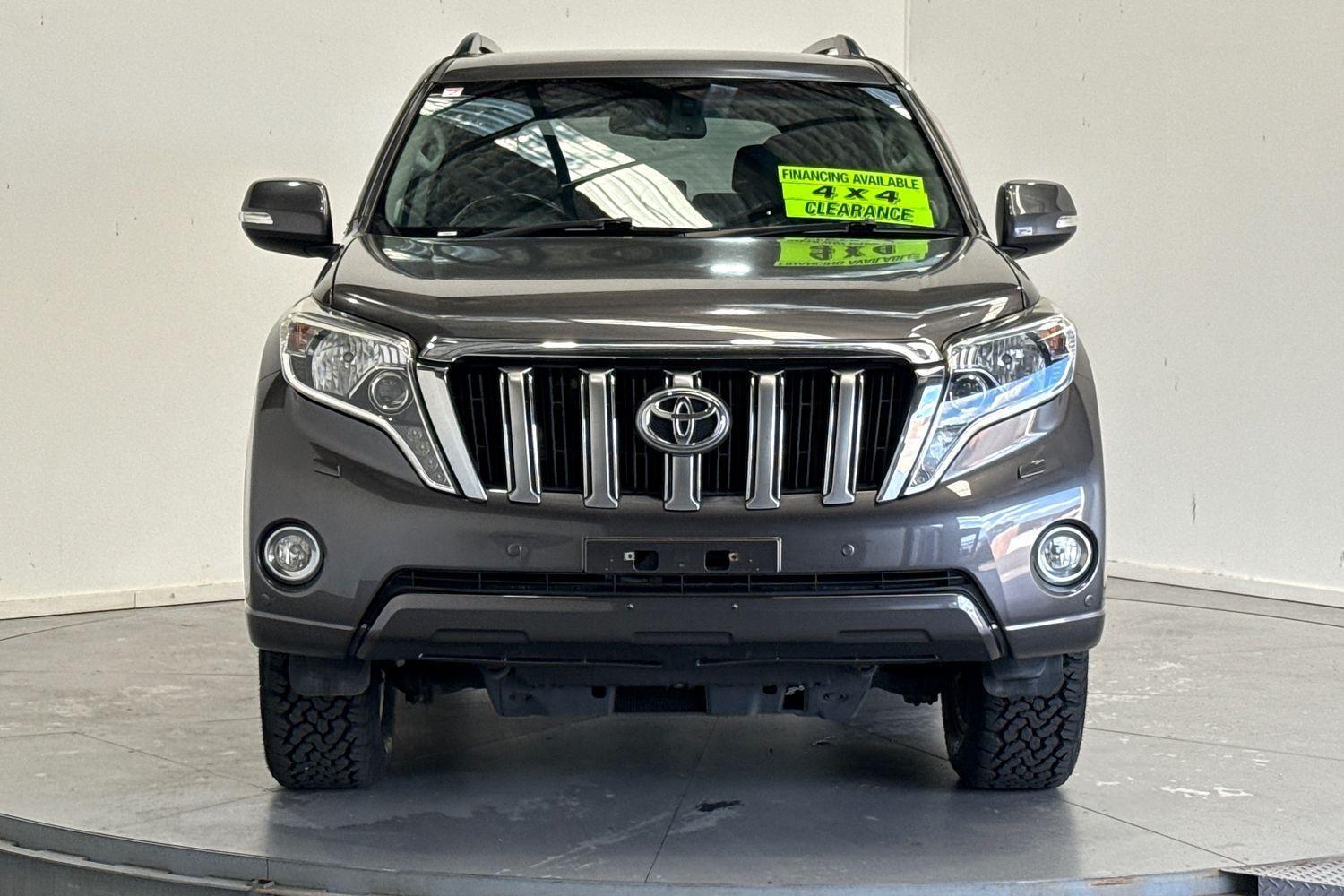 2015 Toyota Landcruiser Prado VX in Silver