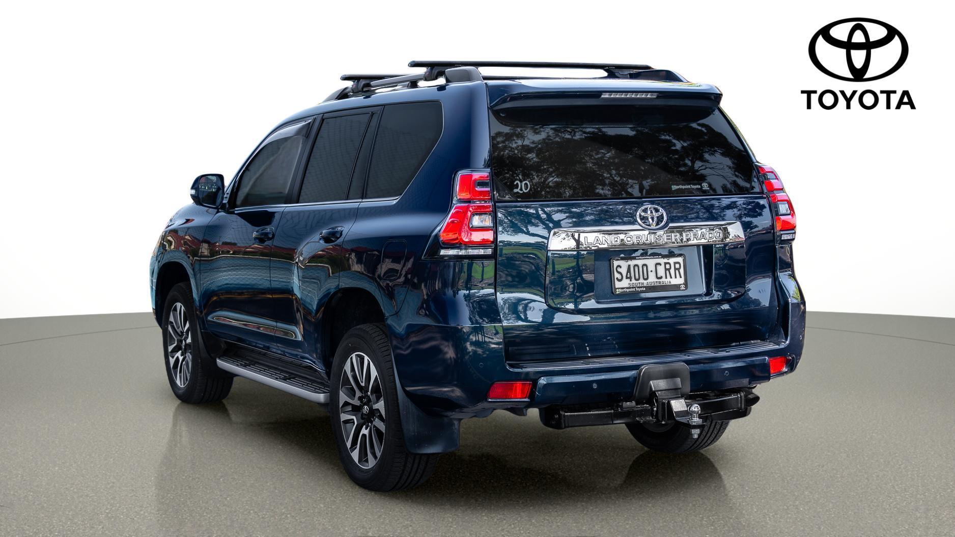 2022 Toyota Landcruiser Prado VX in Black
