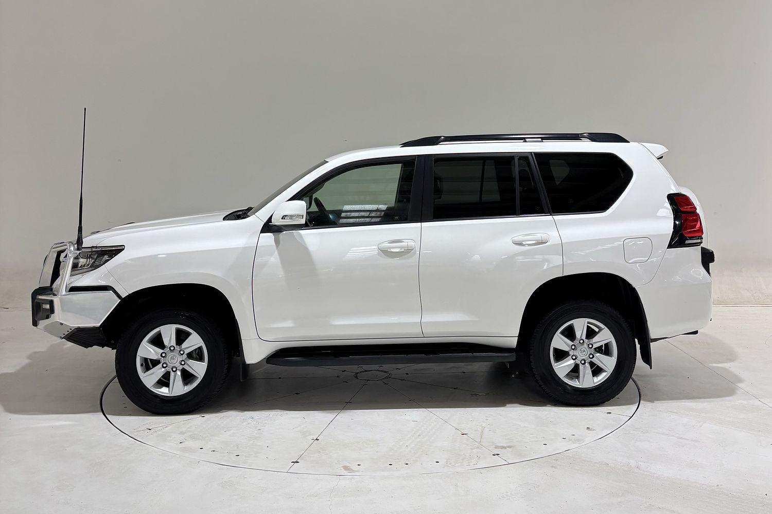 2021 Toyota Landcruiser Prado GXL in White