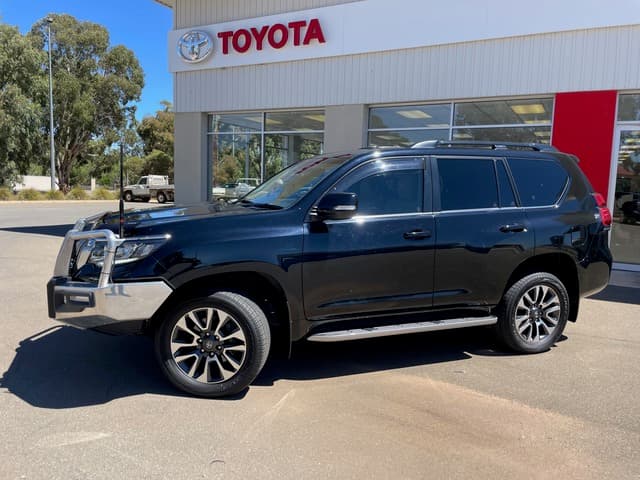 2021 Toyota Landcruiser Prado VX in Black