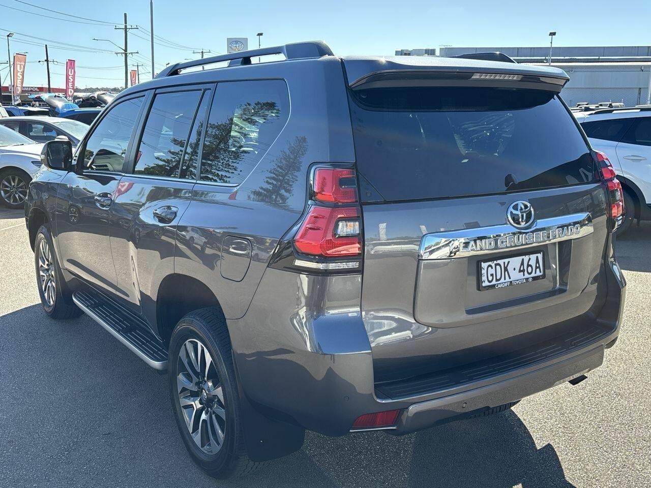 2022 Toyota Landcruiser Prado VX in Silver