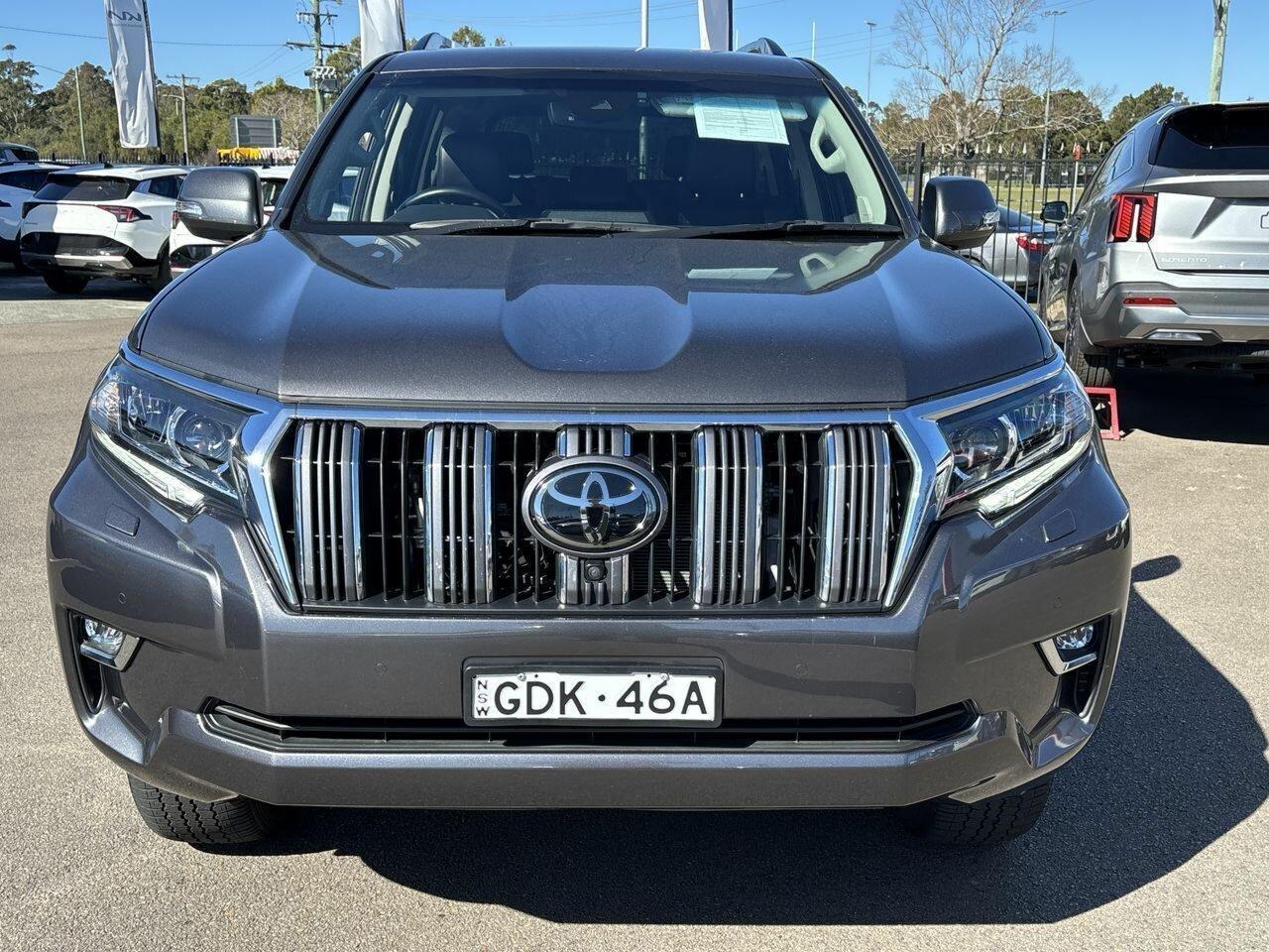 2022 Toyota Landcruiser Prado VX in Silver