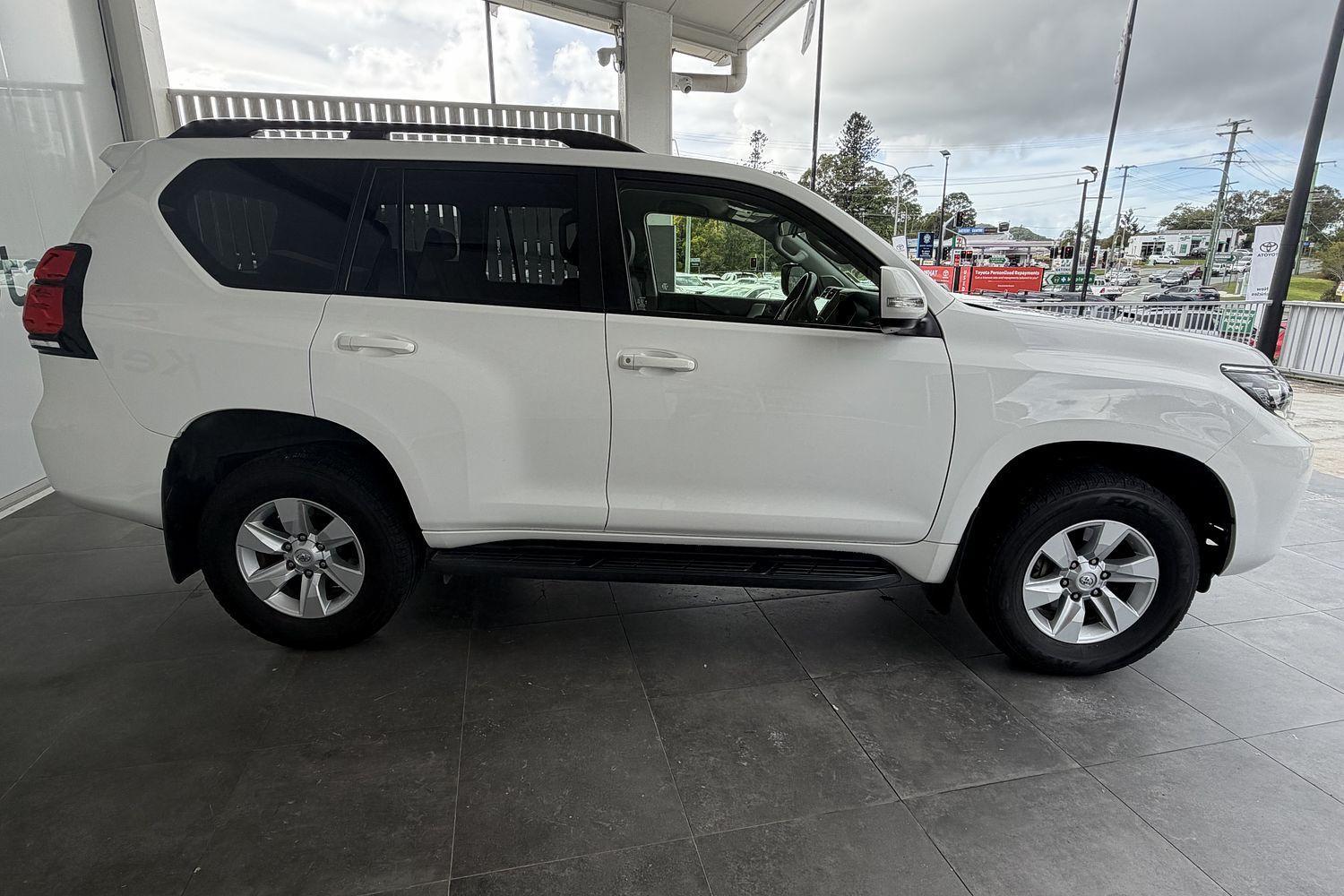 2022 Toyota Landcruiser Prado GXL in White