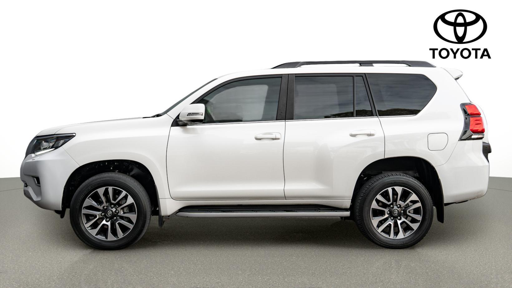 2023 Toyota Landcruiser Prado VX in White