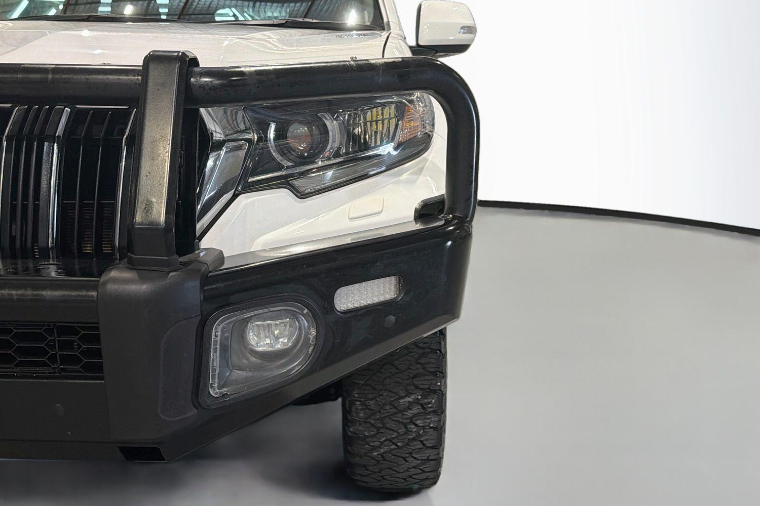 2023 Toyota Landcruiser Prado GXL in White