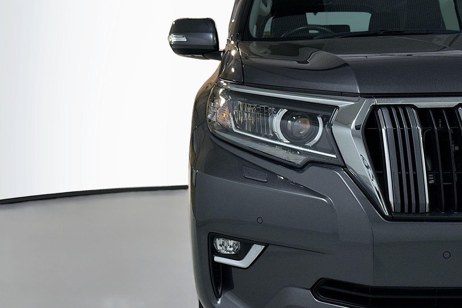 2023 Toyota Landcruiser Prado VX in Silver