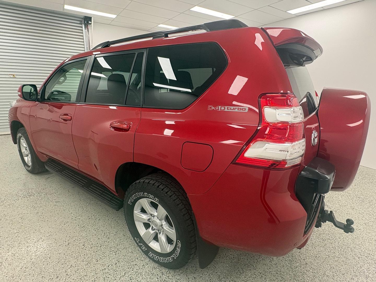 2016 Toyota Landcruiser Prado GXL in Red
