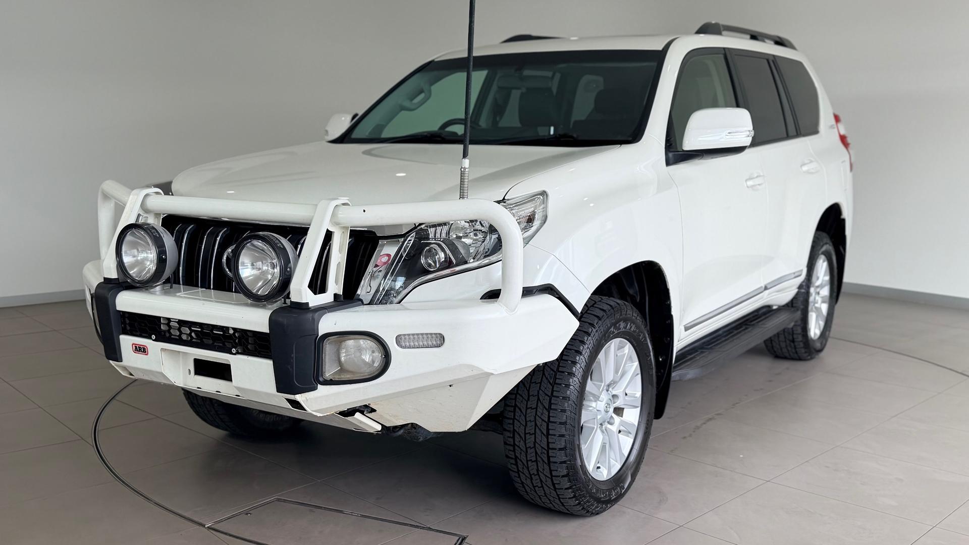 2017 Toyota Landcruiser Prado SE in White