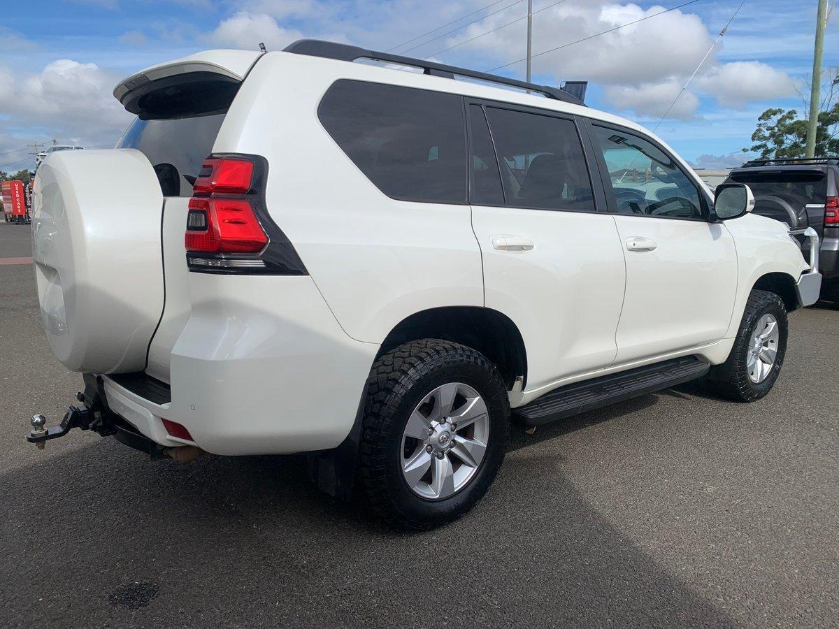 2017 Toyota Landcruiser Prado GXL in White