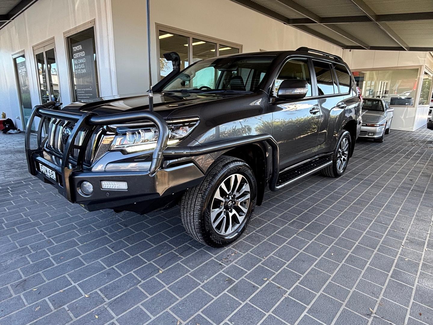 2022 Toyota Landcruiser Prado VX in Silver