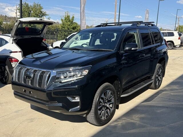 2022 Toyota Landcruiser Prado VX in Black