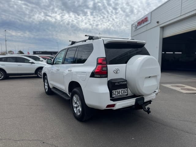 2023 Toyota Landcruiser Prado GXL in White