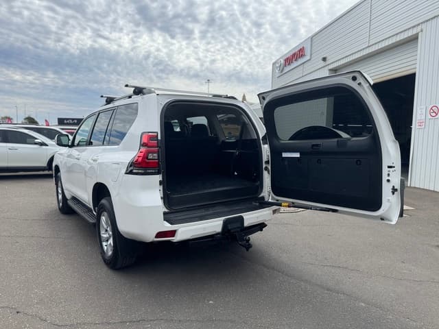 2023 Toyota Landcruiser Prado GXL in White