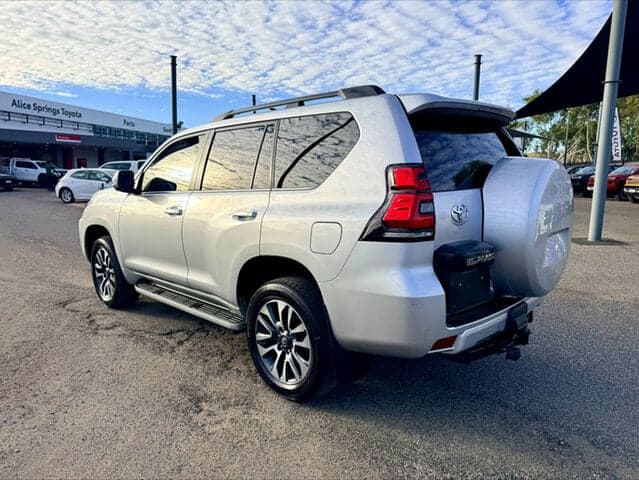 2023 Toyota Landcruiser Prado VX in Silver