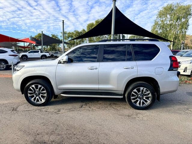2023 Toyota Landcruiser Prado VX in Silver