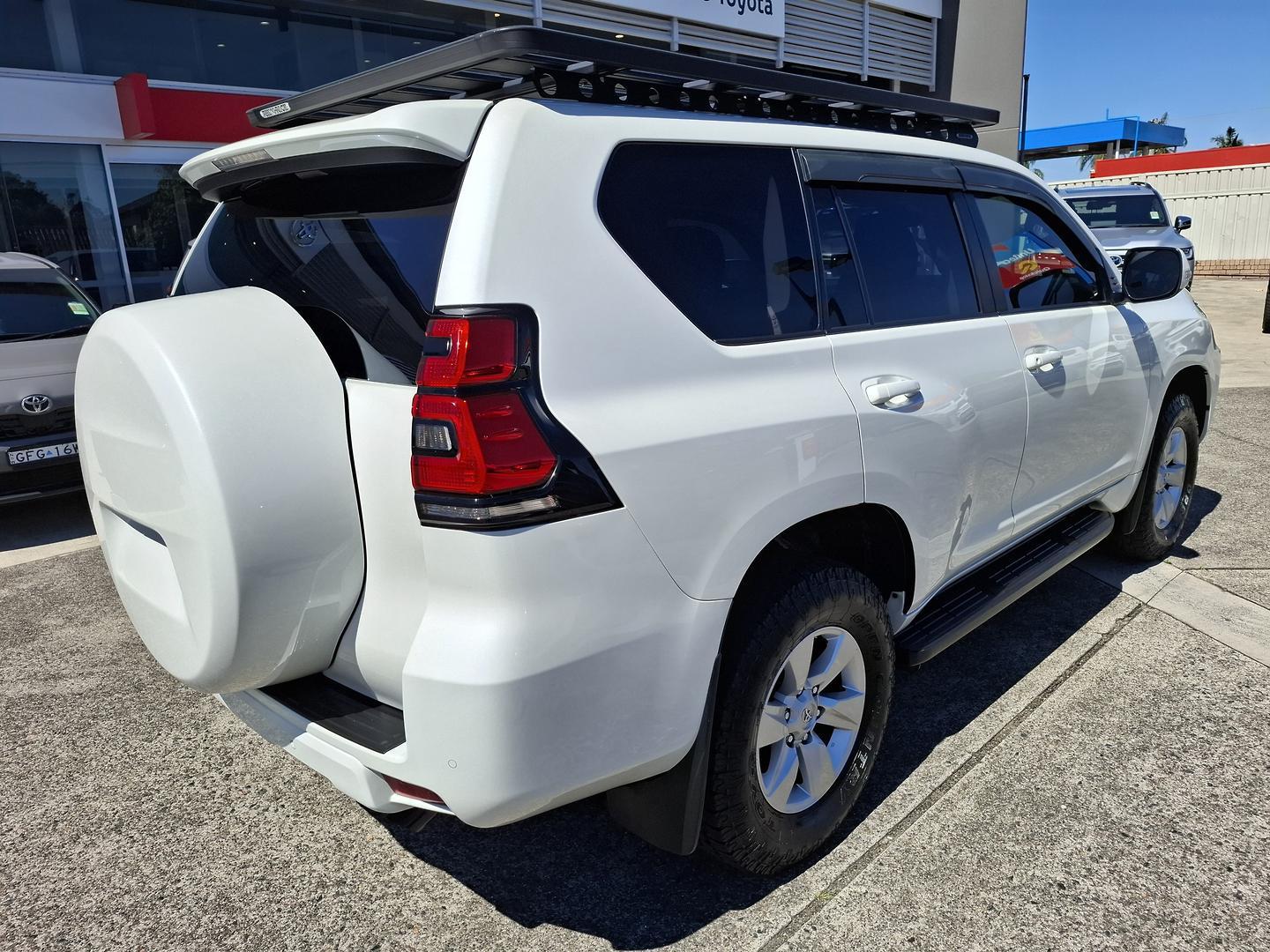 2018 Toyota Landcruiser Prado GXL in White