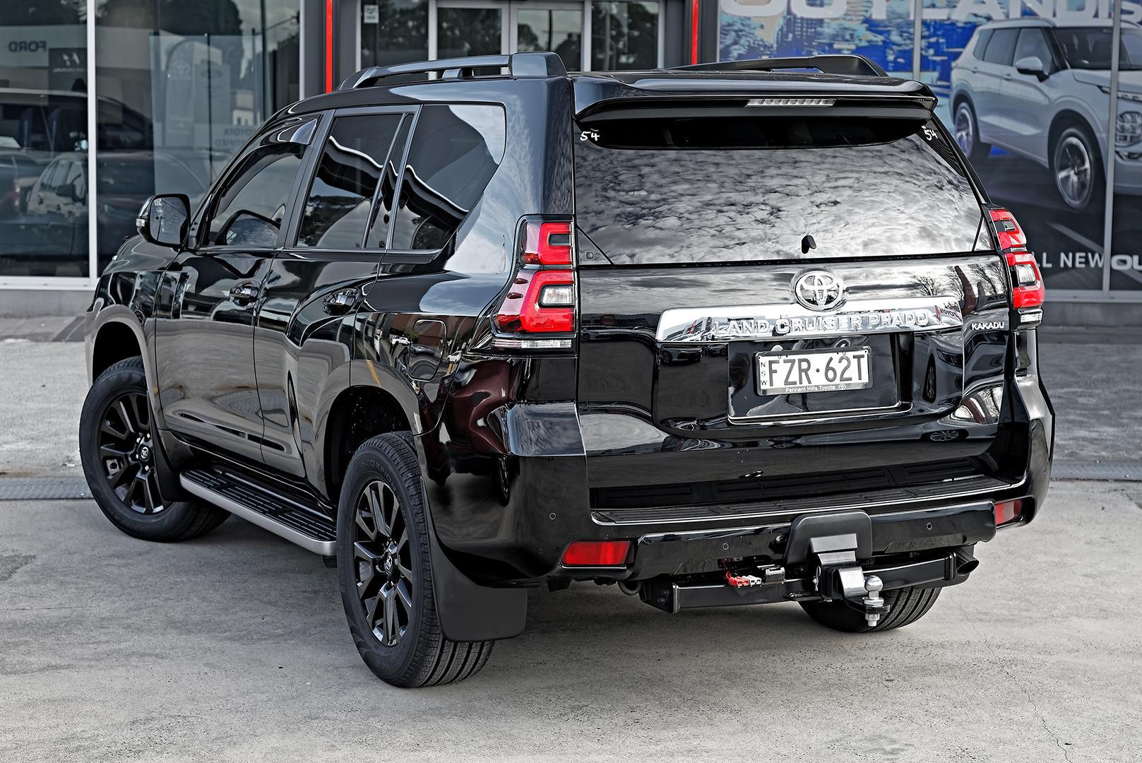 2021 Toyota Landcruiser Prado Kakadu in Black