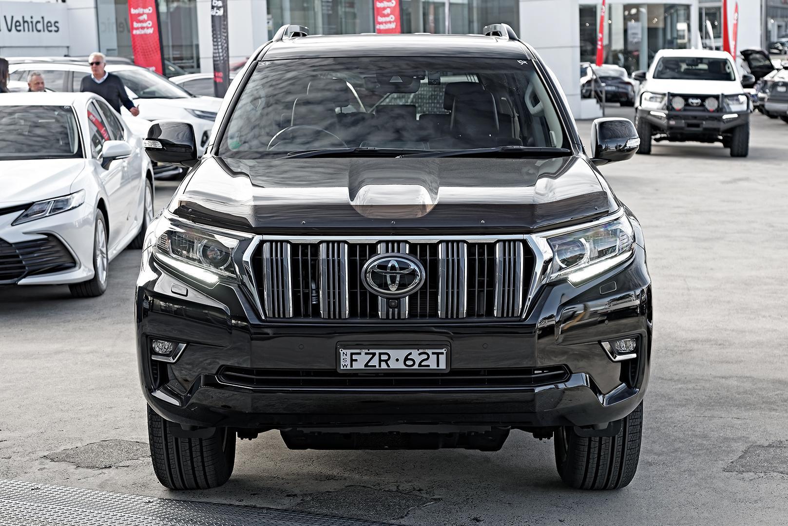 2021 Toyota Landcruiser Prado Kakadu in Black