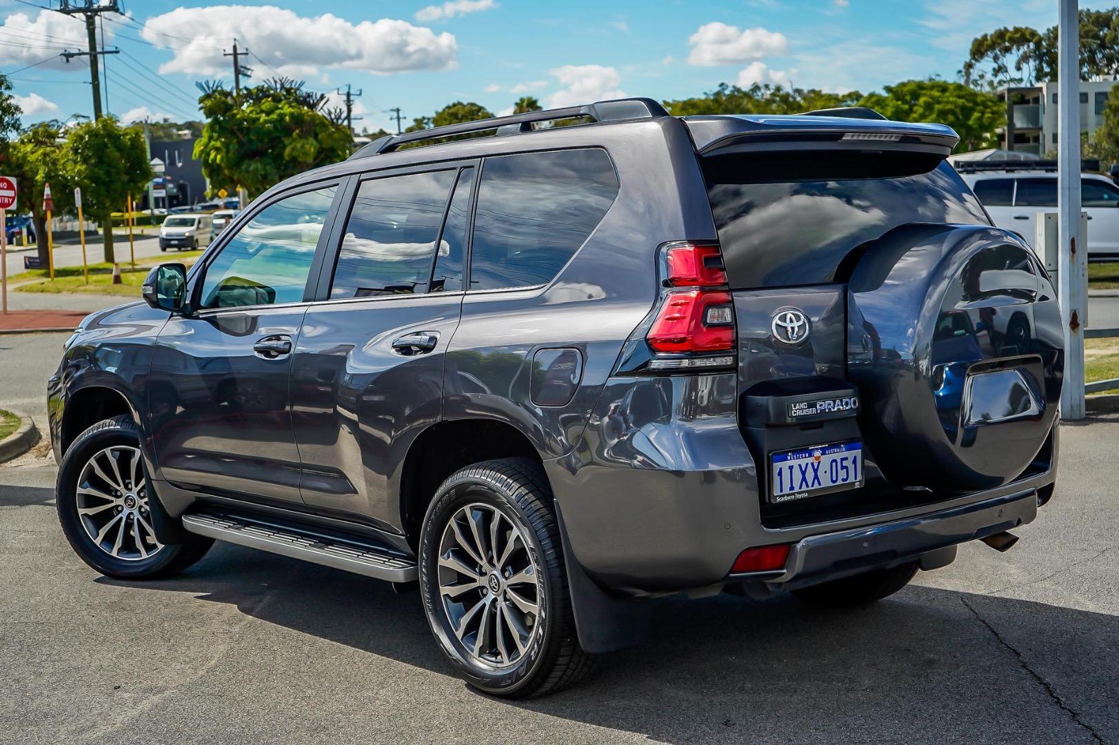 2021 Toyota Landcruiser Prado Kakadu in Silver
