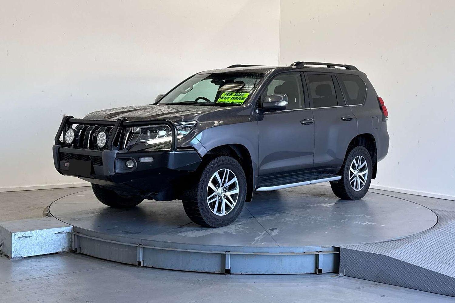 2021 Toyota Landcruiser Prado VX in Silver