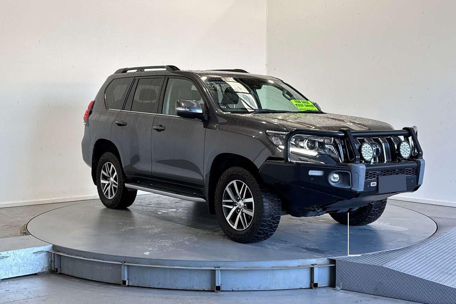 2021 Toyota Landcruiser Prado VX in Silver