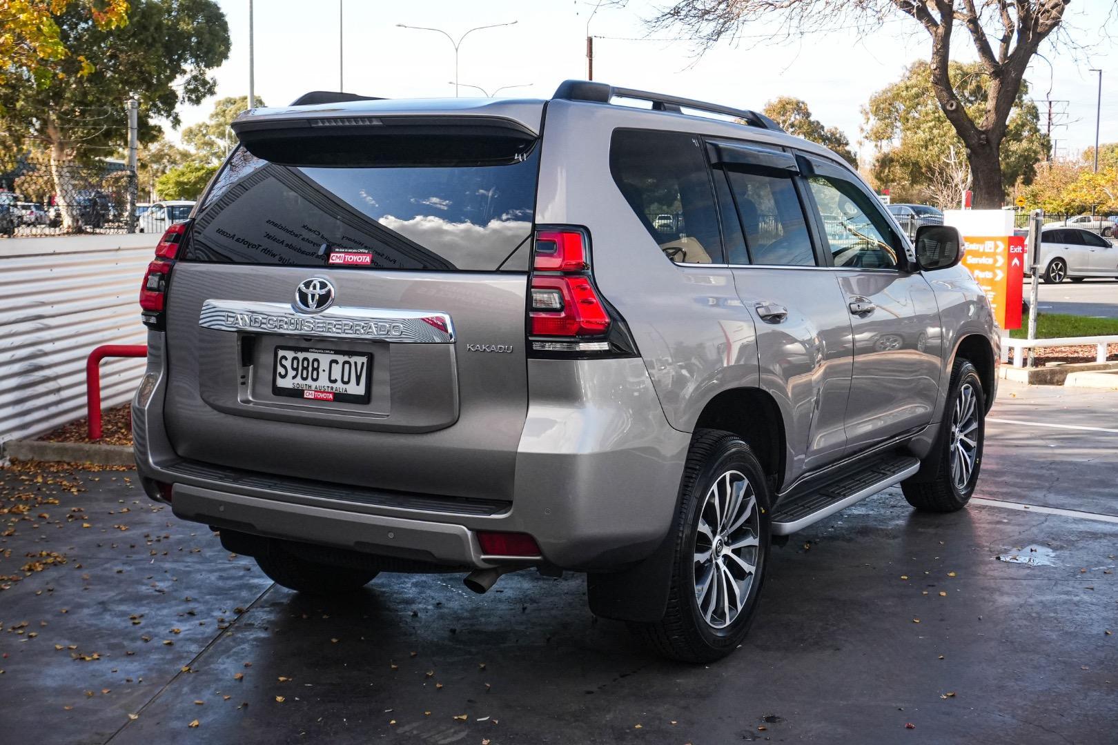 2022 Toyota Landcruiser Prado Kakadu in Bronze