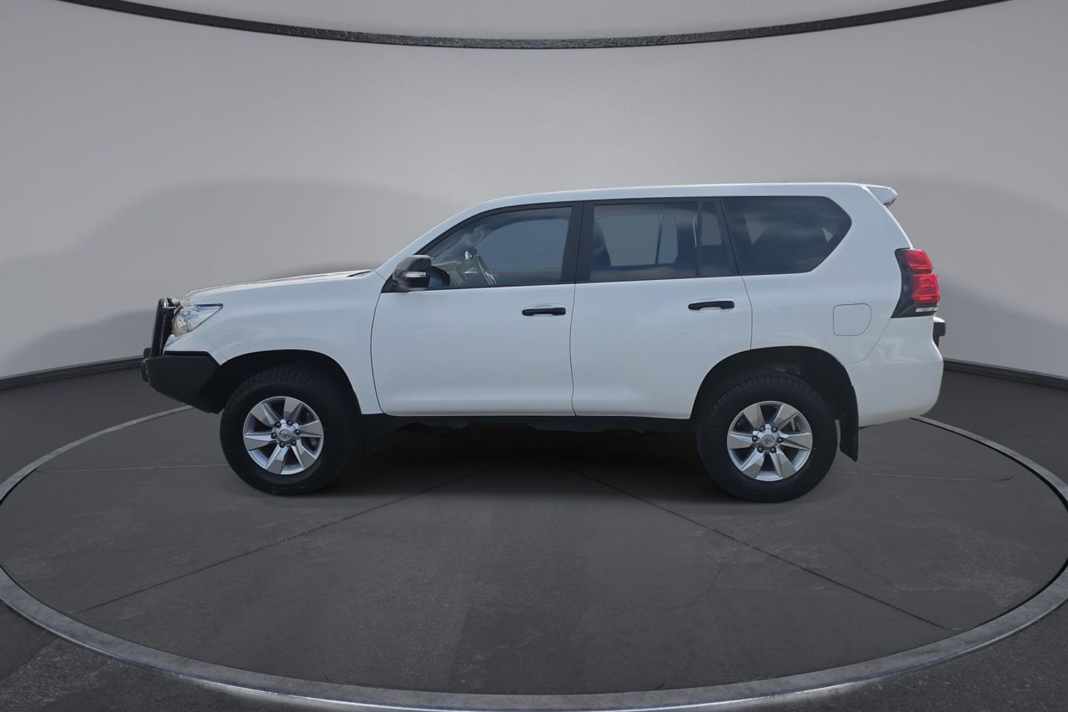 2022 Toyota Landcruiser Prado GX in White