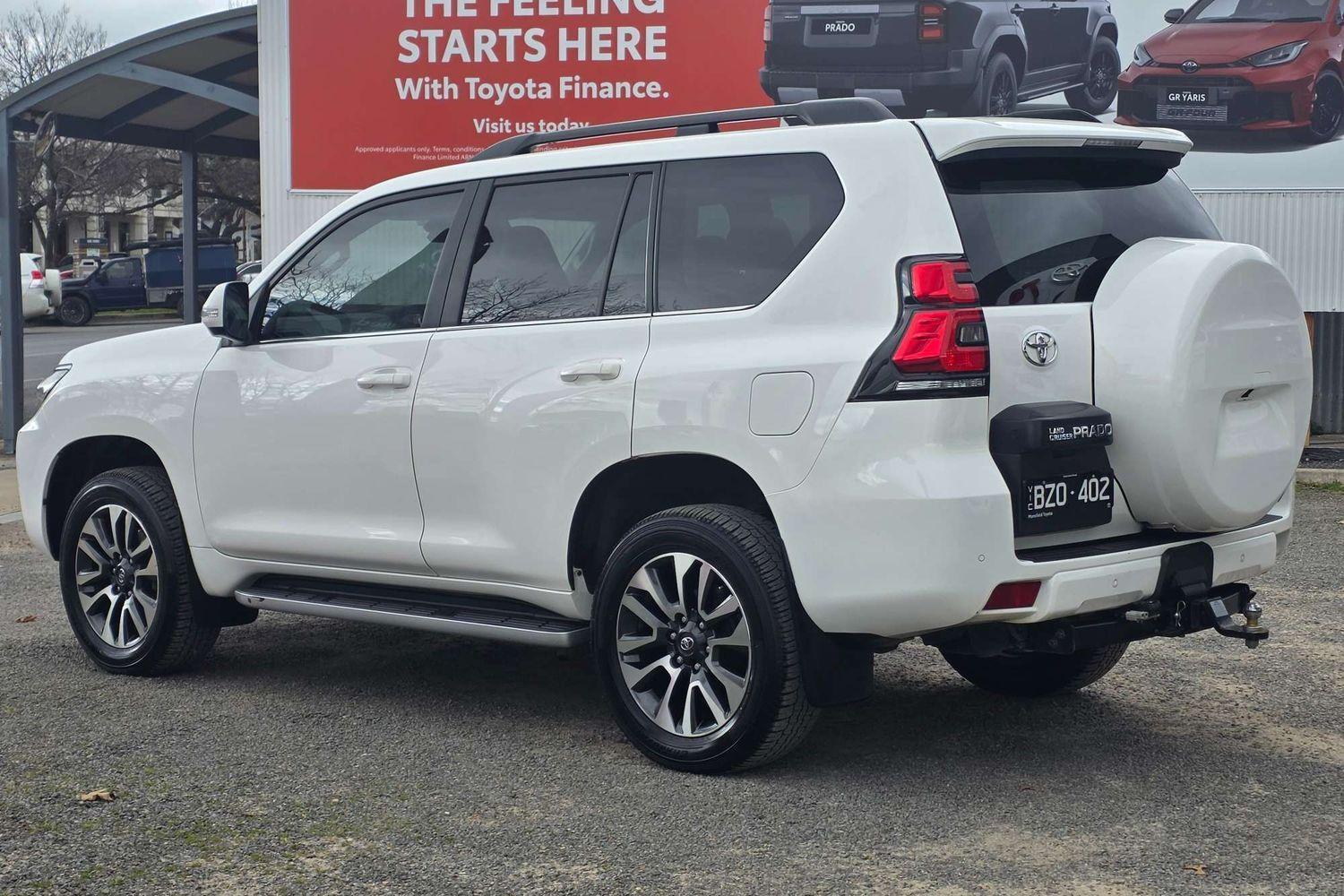 2022 Toyota Landcruiser Prado VX in White
