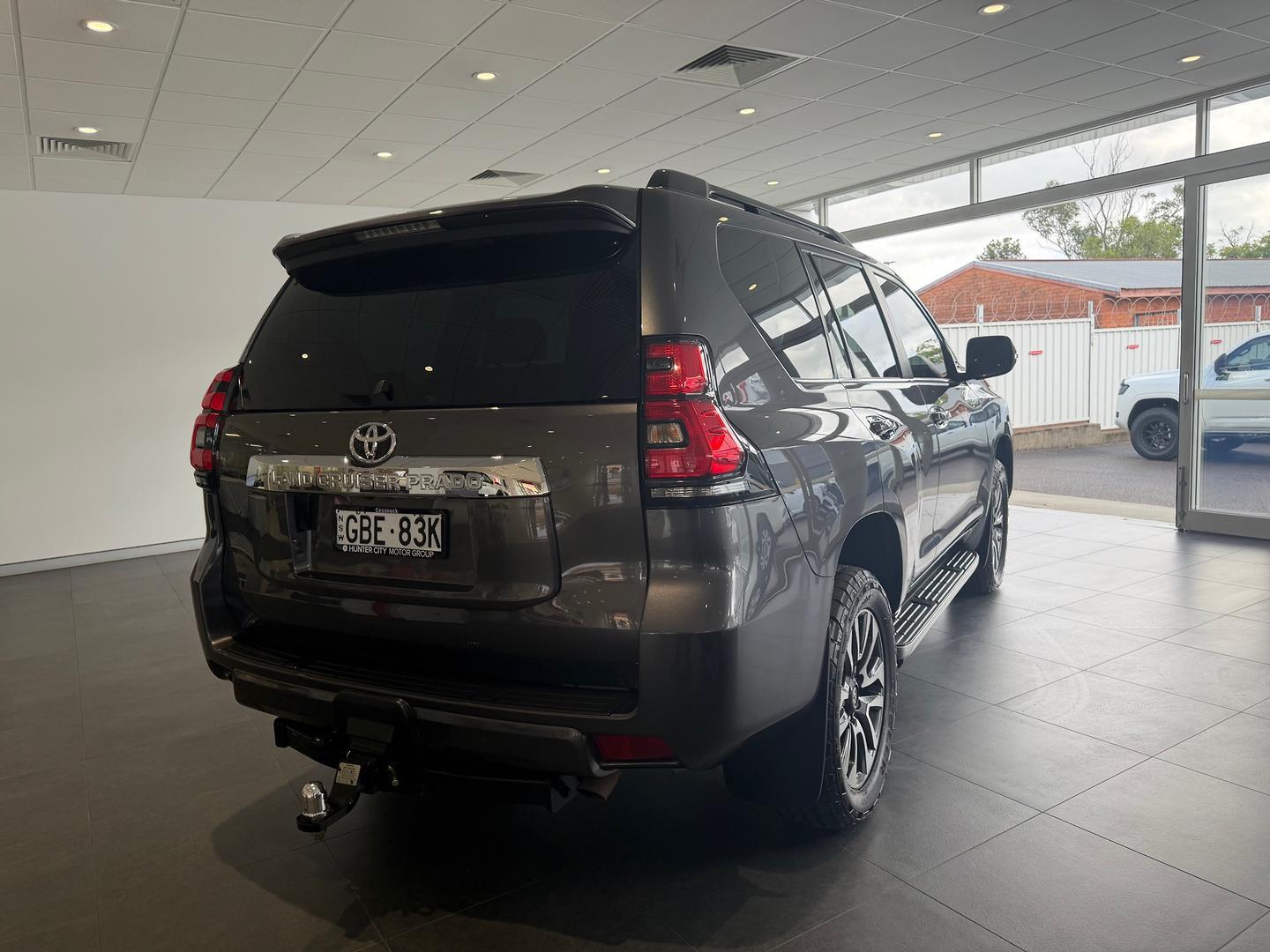 2023 Toyota Landcruiser Prado VX in Silver