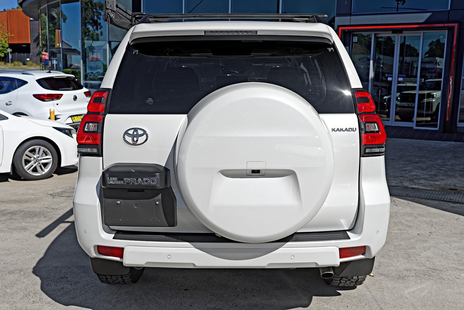 2023 Toyota Landcruiser Prado Kakadu in White
