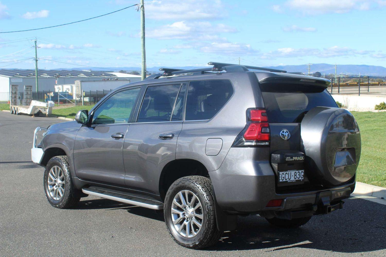 2021 Toyota Landcruiser Prado Kakadu in Silver