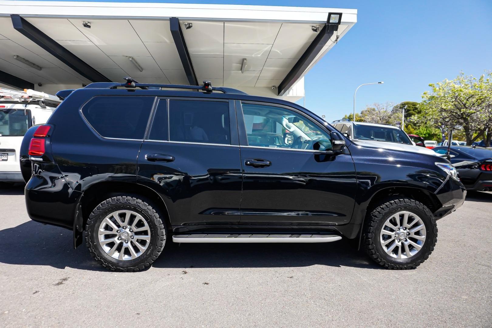 2021 Toyota Landcruiser Prado Kakadu in Black