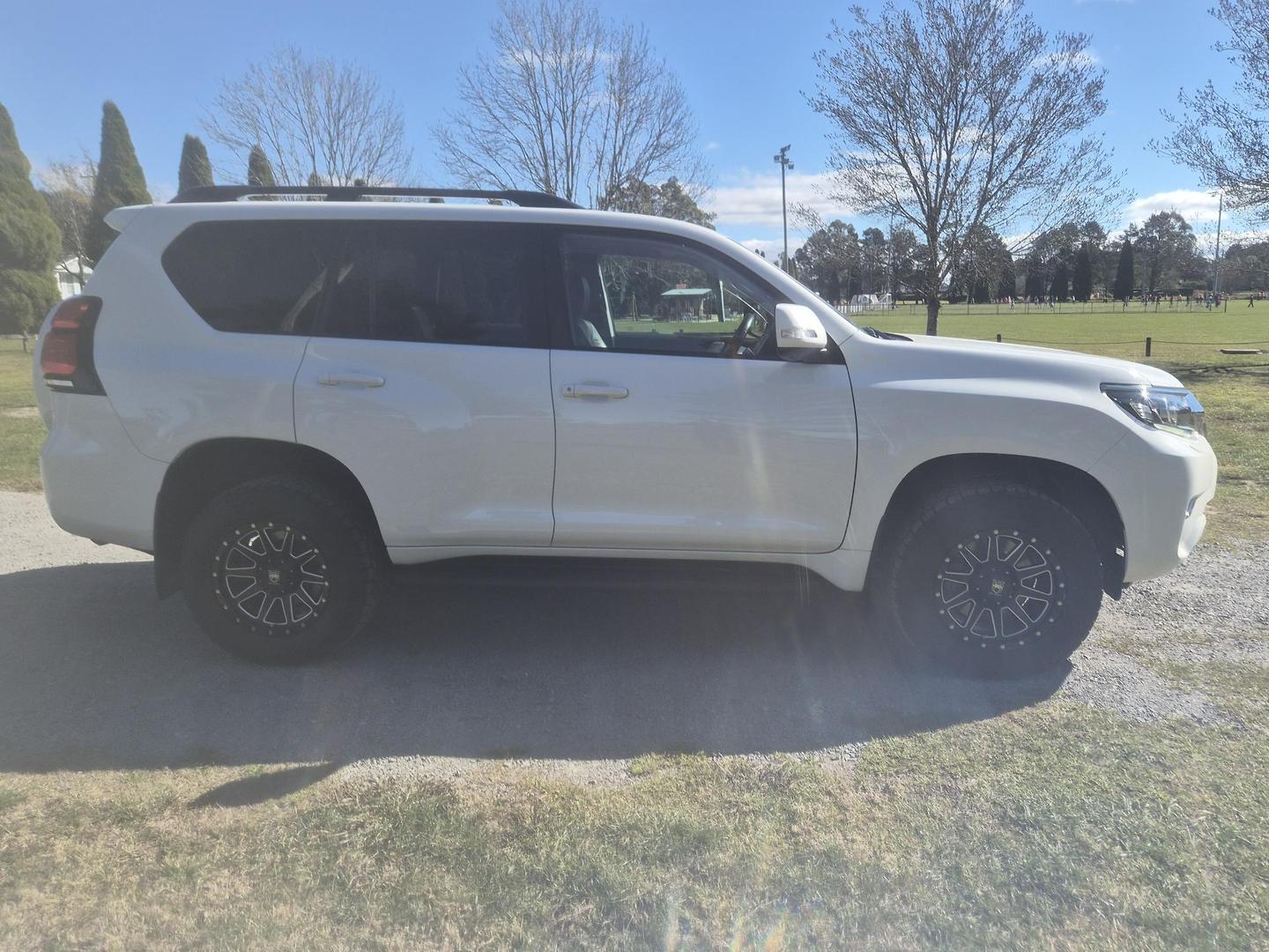 2021 Toyota Landcruiser Prado GXL in White