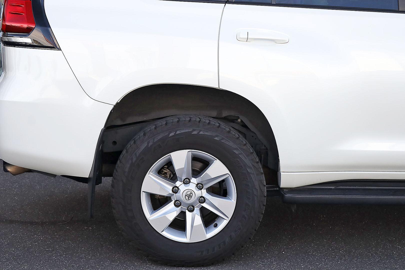 2021 Toyota Landcruiser Prado GXL in White