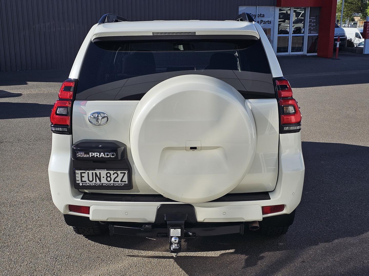 2022 Toyota Landcruiser Prado GXL in White