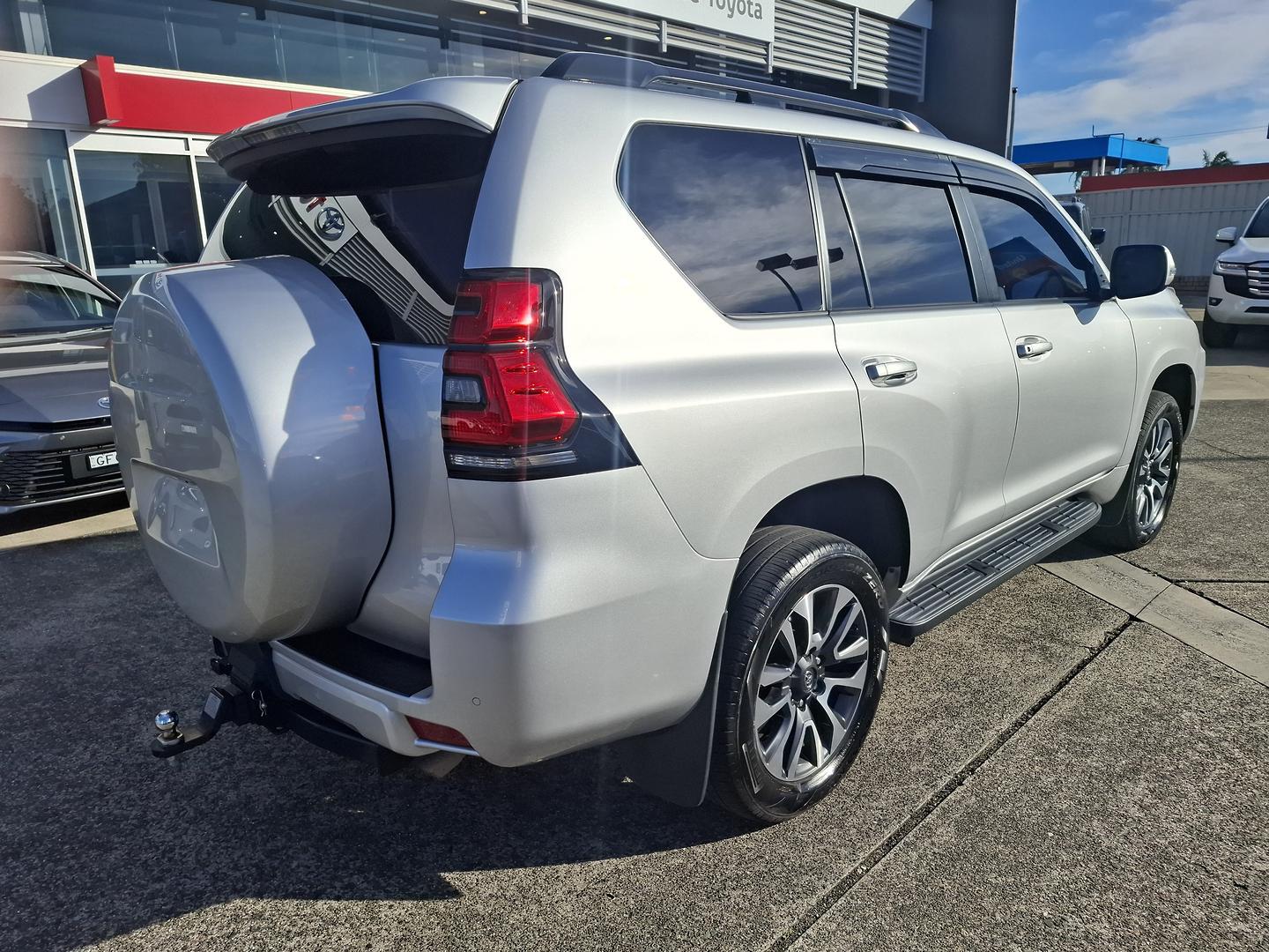2022 Toyota Landcruiser Prado GXL in Silver