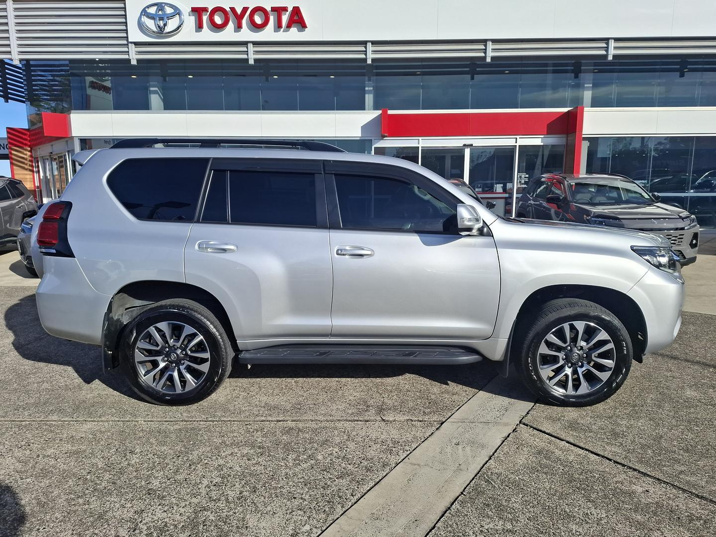 2022 Toyota Landcruiser Prado GXL in Silver