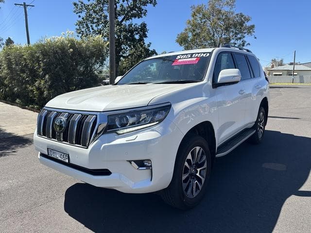 2023 Toyota Landcruiser Prado VX in White