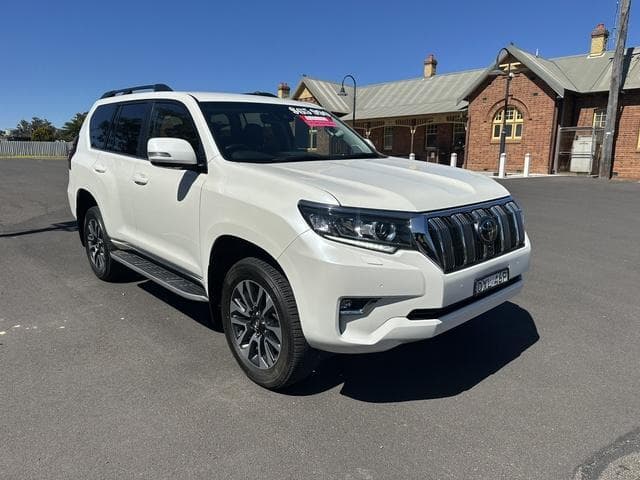 2023 Toyota Landcruiser Prado VX in White