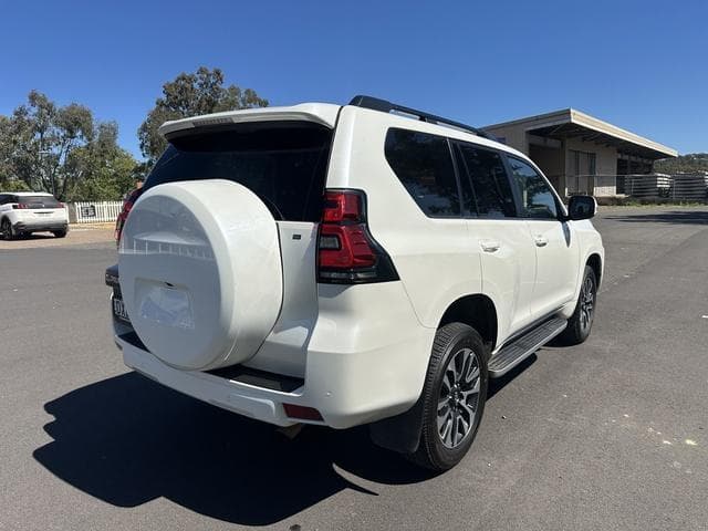2023 Toyota Landcruiser Prado VX in White