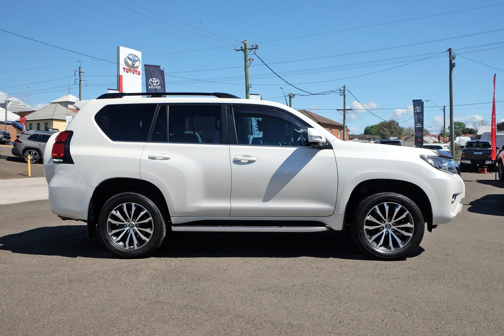 2023 Toyota Landcruiser Prado Kakadu in White