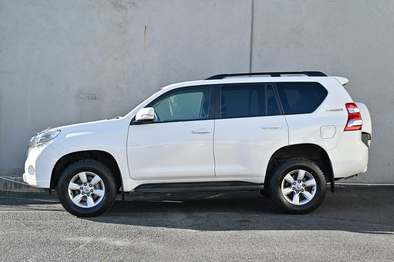2017 Toyota Landcruiser Prado GXL in White