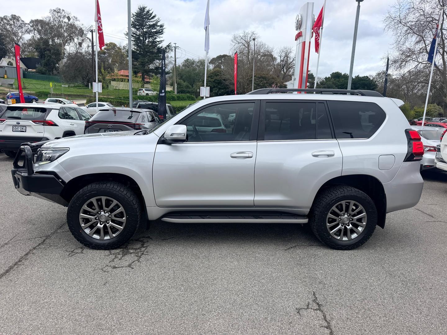 2018 Toyota Landcruiser Prado VX in Silver